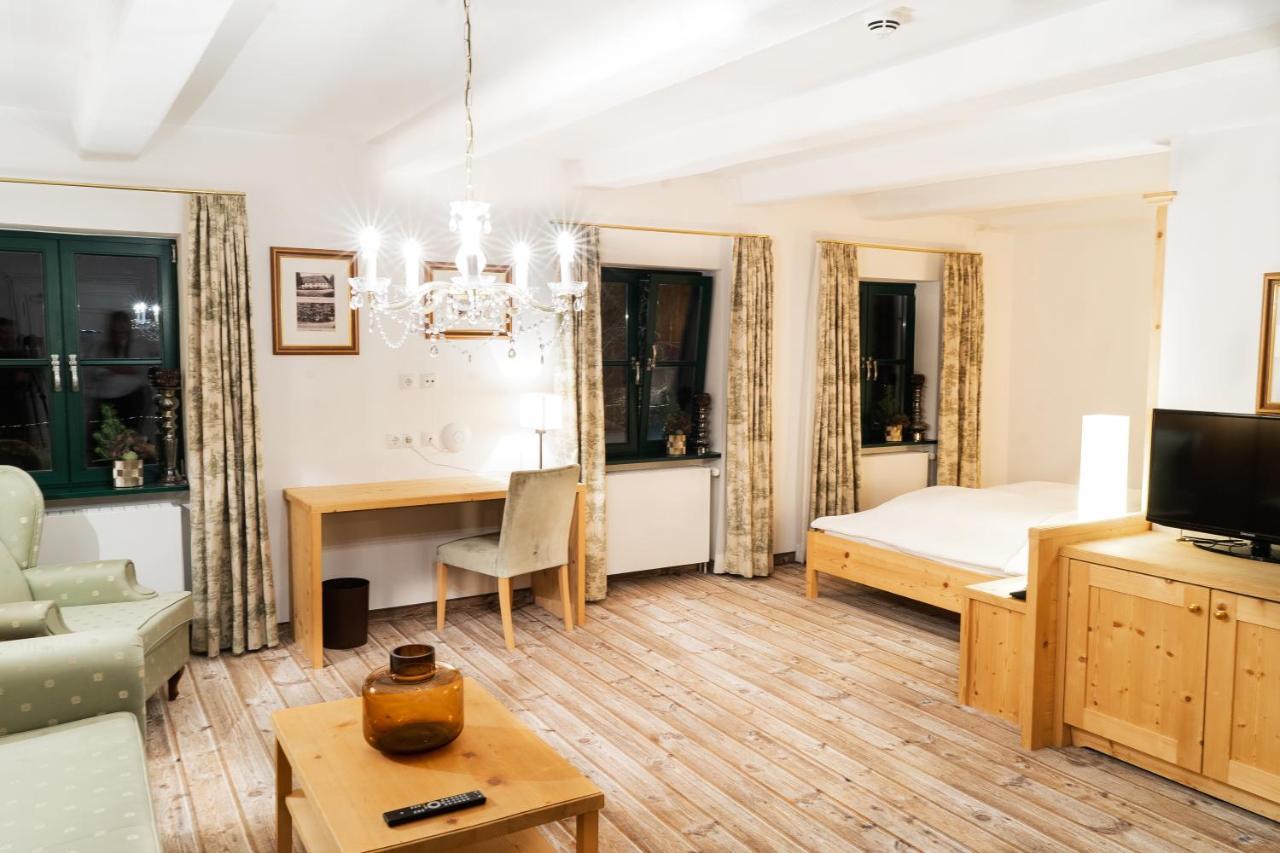 Hotel Forsthaus Woernbrunn Grünwald Esterno foto